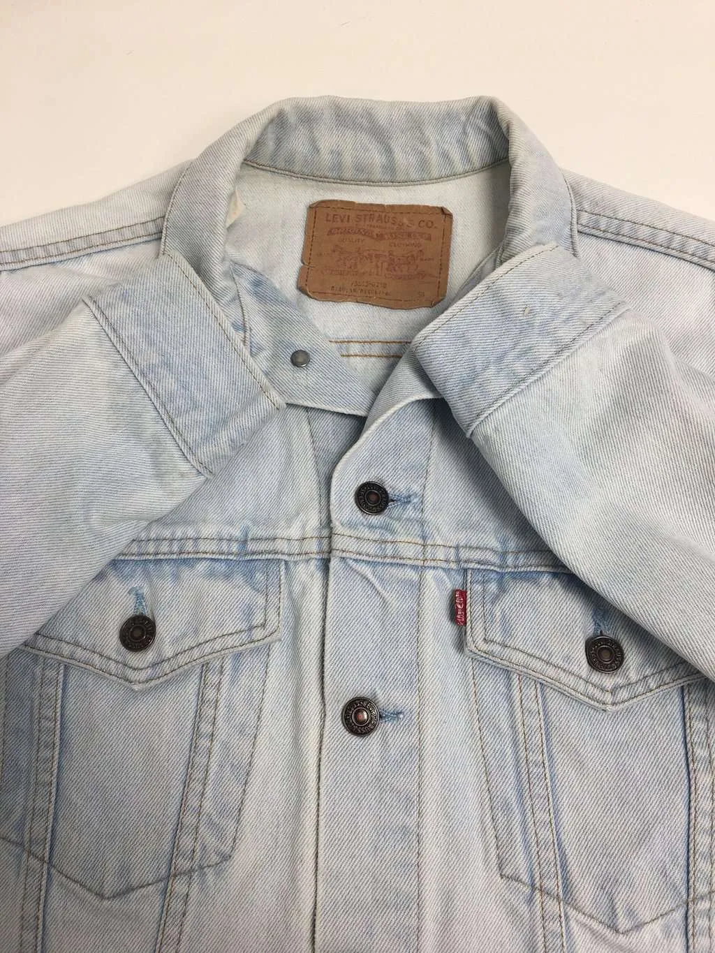 80s vintage Levis trucker jacket in pale blue – Small