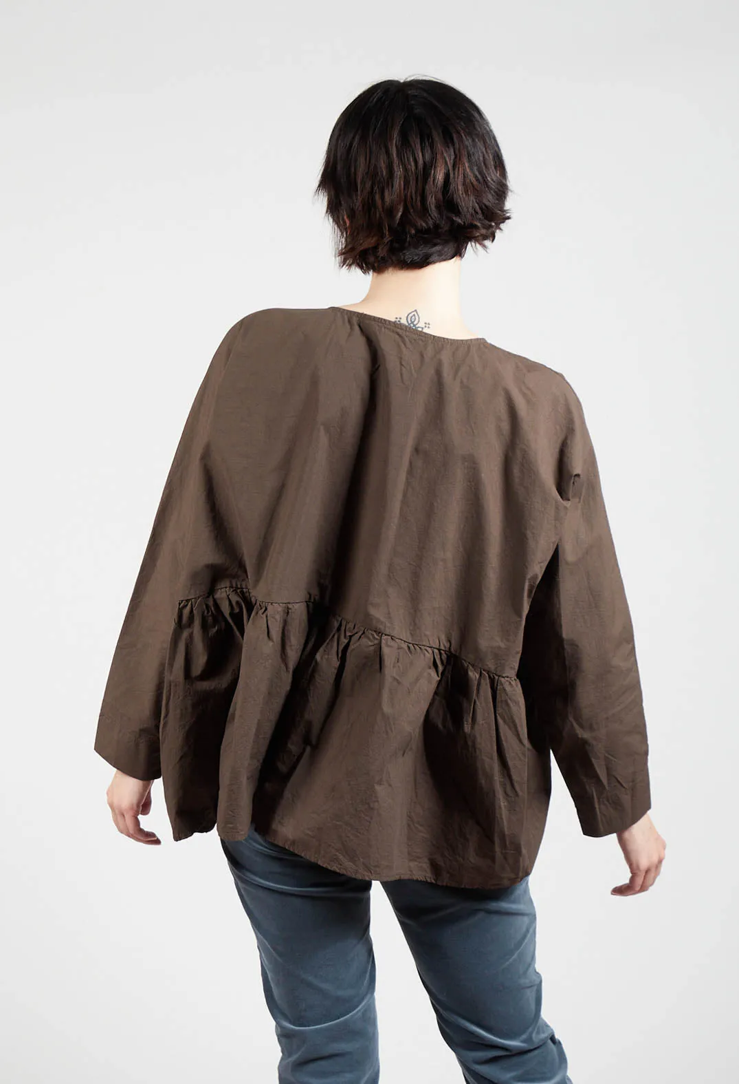 Long Sleeved Sarah Smock Shirt in Sepia