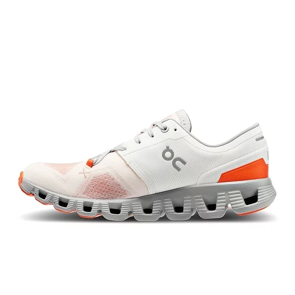 On Women's Cloud X 3 Training Shoes - Ivory/Alloy