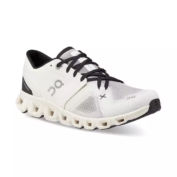 On Women's Cloud X 3 Training Shoes - White/Black