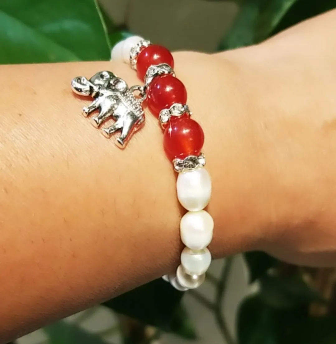 Red and White Pearl Stretchable Bracelet