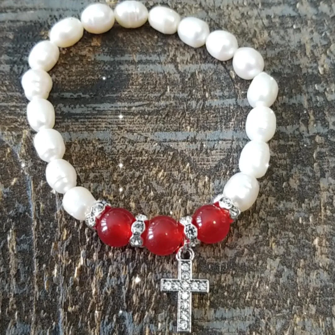 Red and White Pearl Stretchable Bracelet