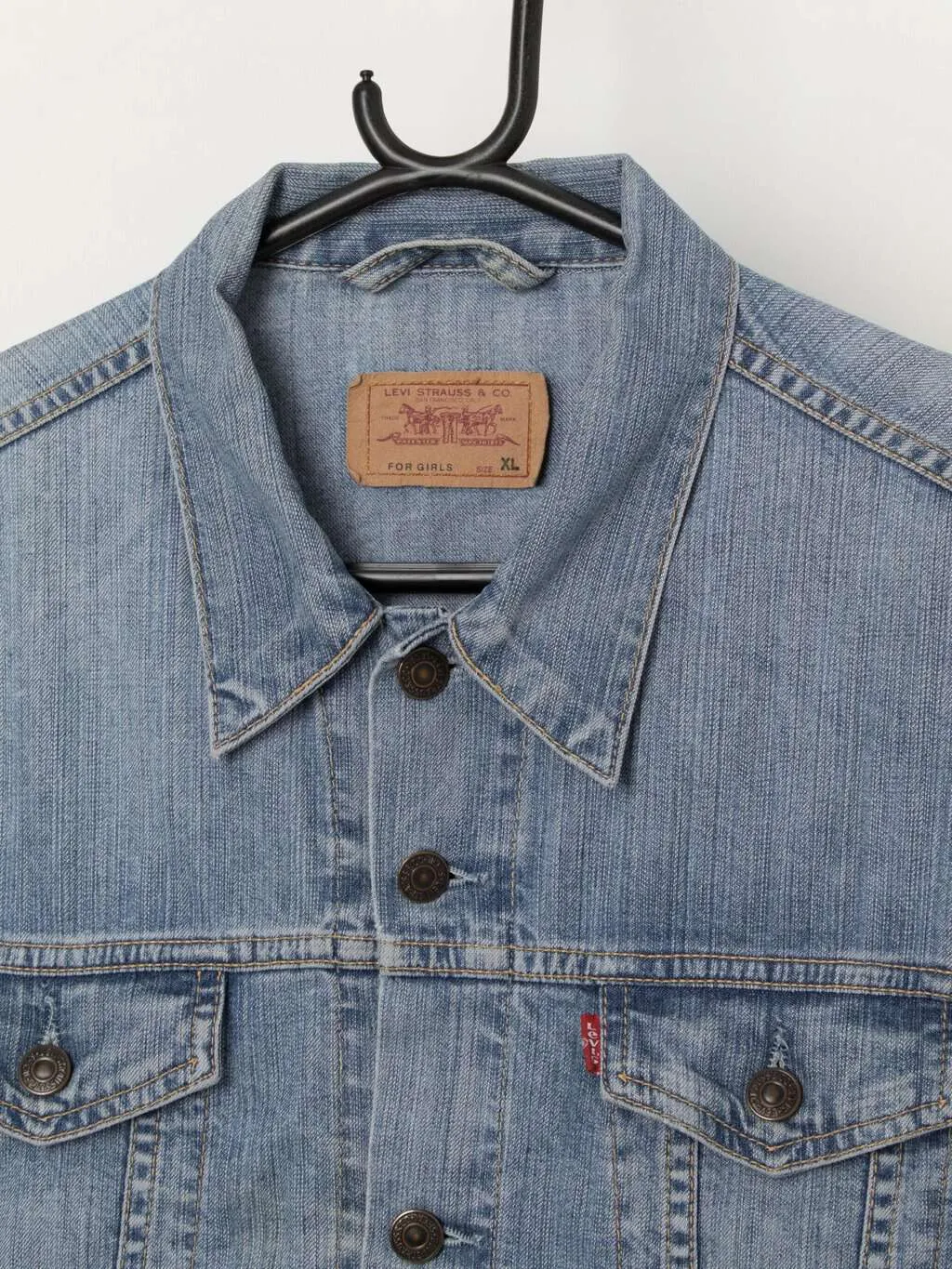 Women’s vintage Levis for girls pale blue denim jacket – Medium