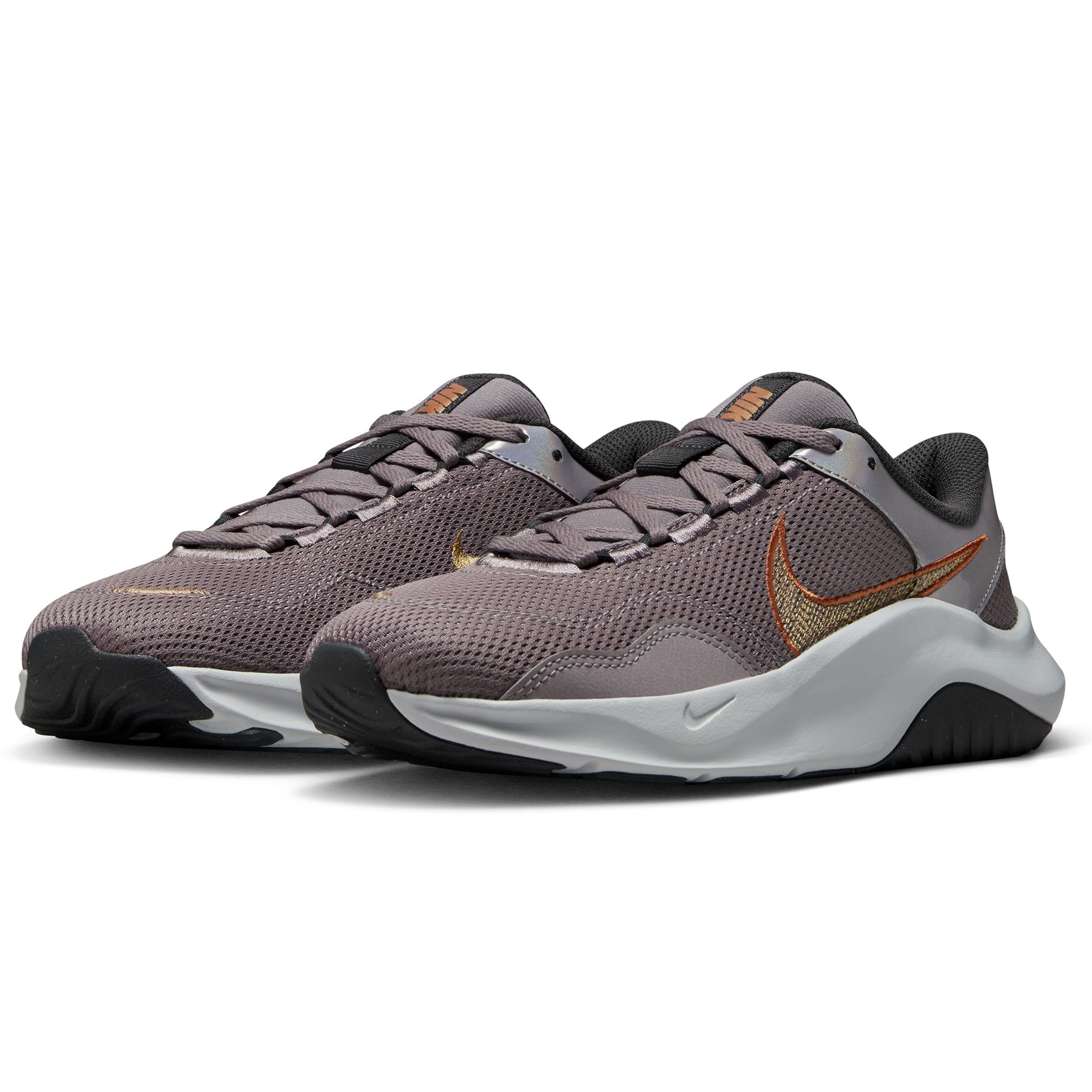 Zapatillas Nike Mujer Training Legend Essential 3 | DQ4674-500