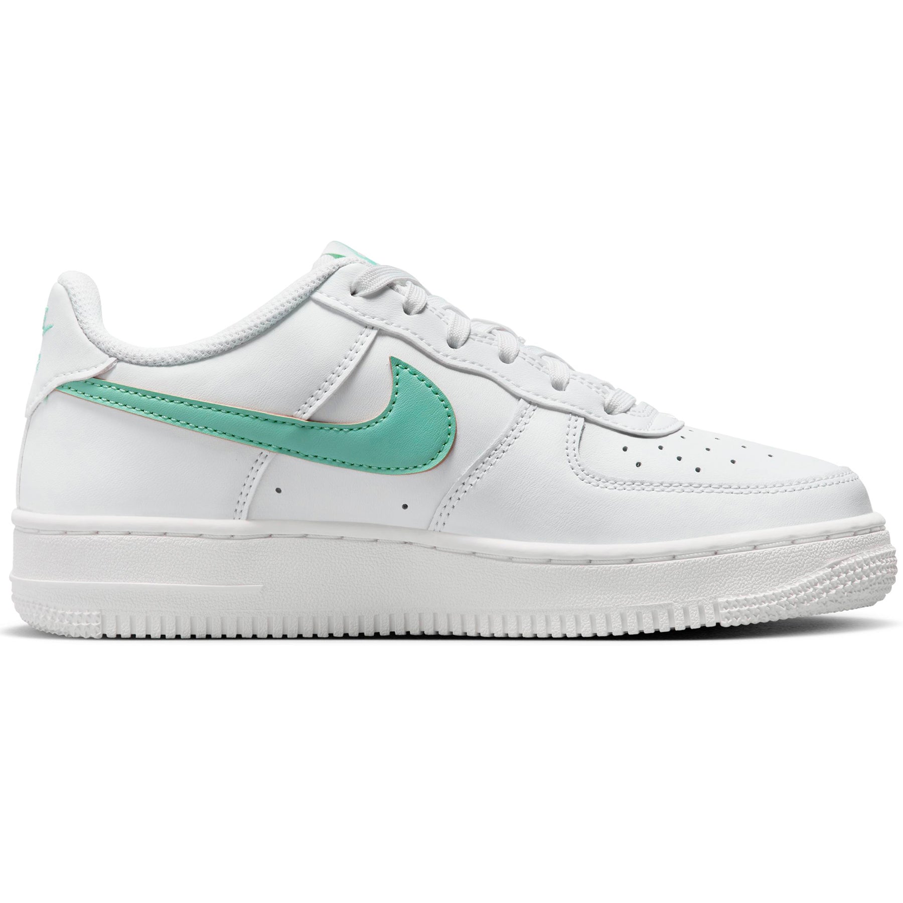 Zapatillas Nike Mujer Urbanas Air Force 1 | DV7762-104