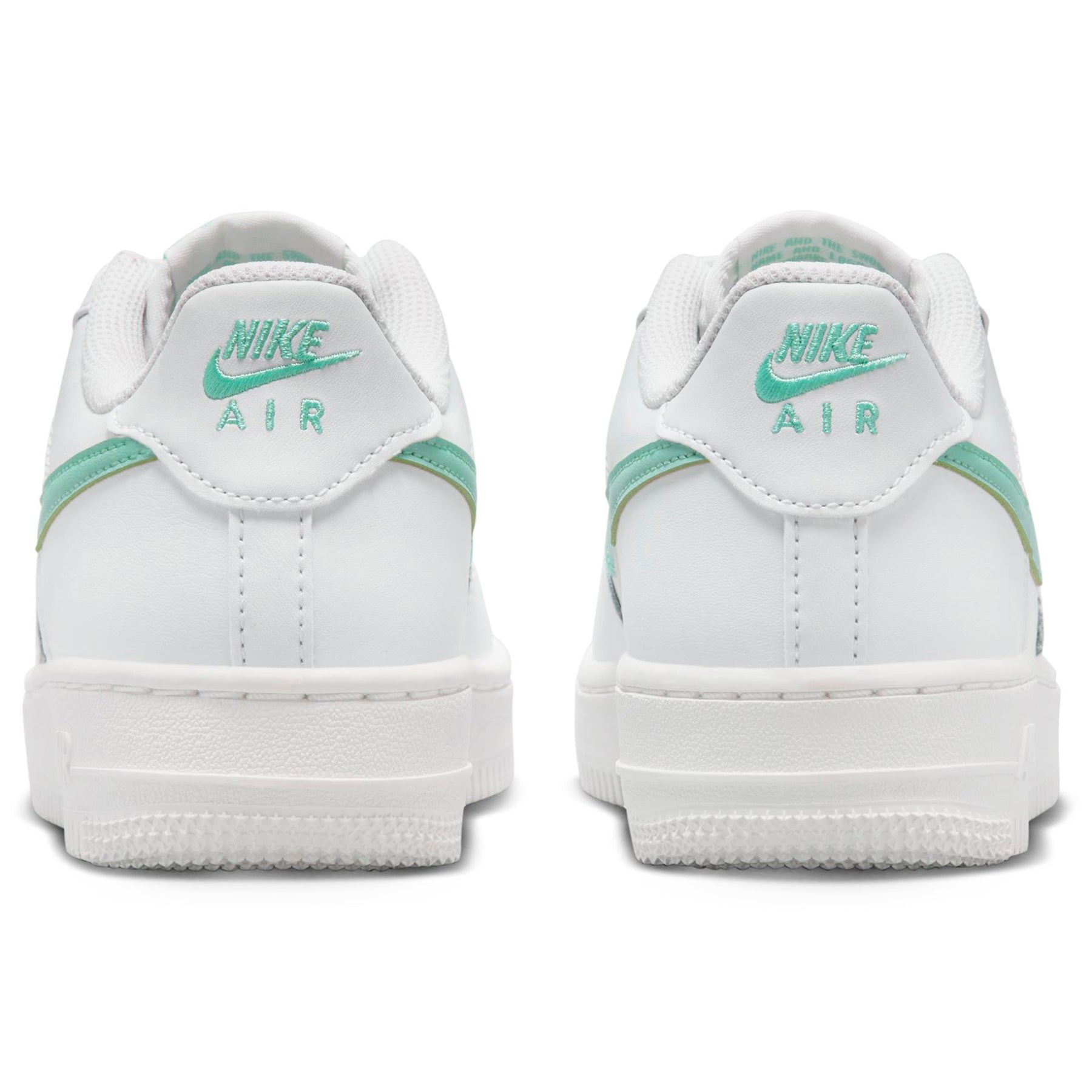 Zapatillas Nike Mujer Urbanas Air Force 1 | DV7762-104