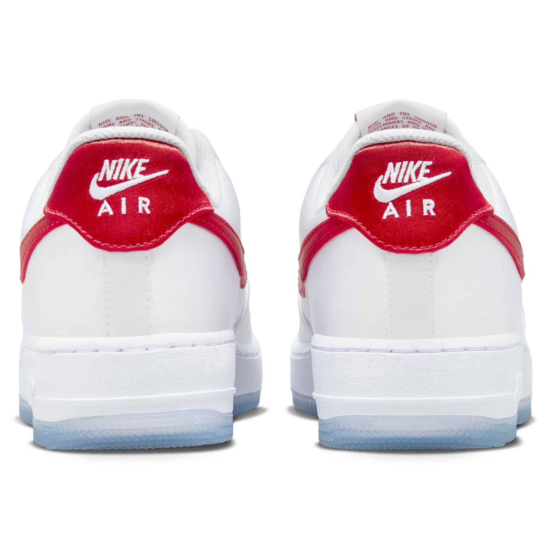 Zapatillas Nike Mujer Urbanas Air Force 1 '07 ESS SNKR | DX6541-100